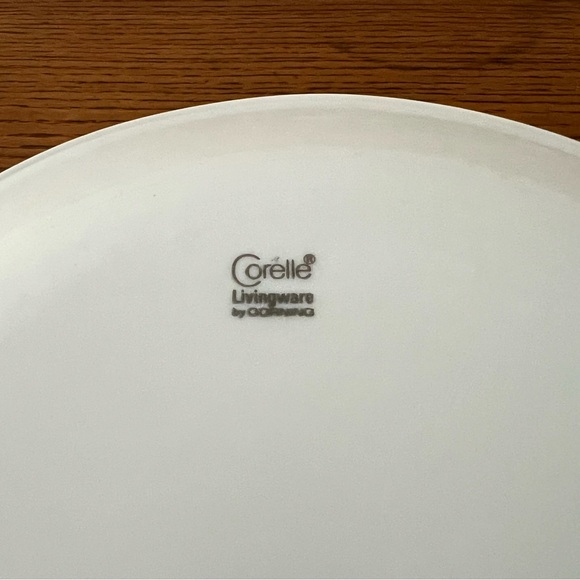 (4) VINTAGE Corelle by Corning Spring Blossom Crazy Daisy Green Luncheon Plates - Picture 3 of 4